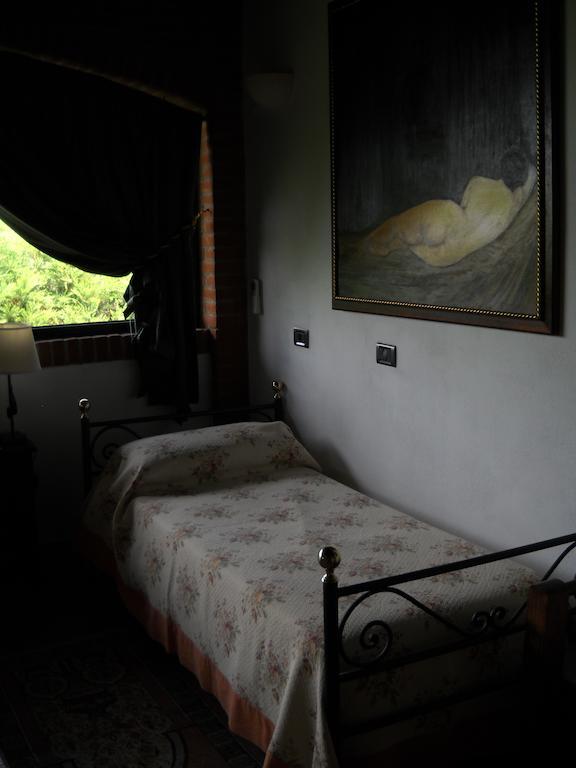 Agriturismo Maiocchi Villa Borgarello Buitenkant foto