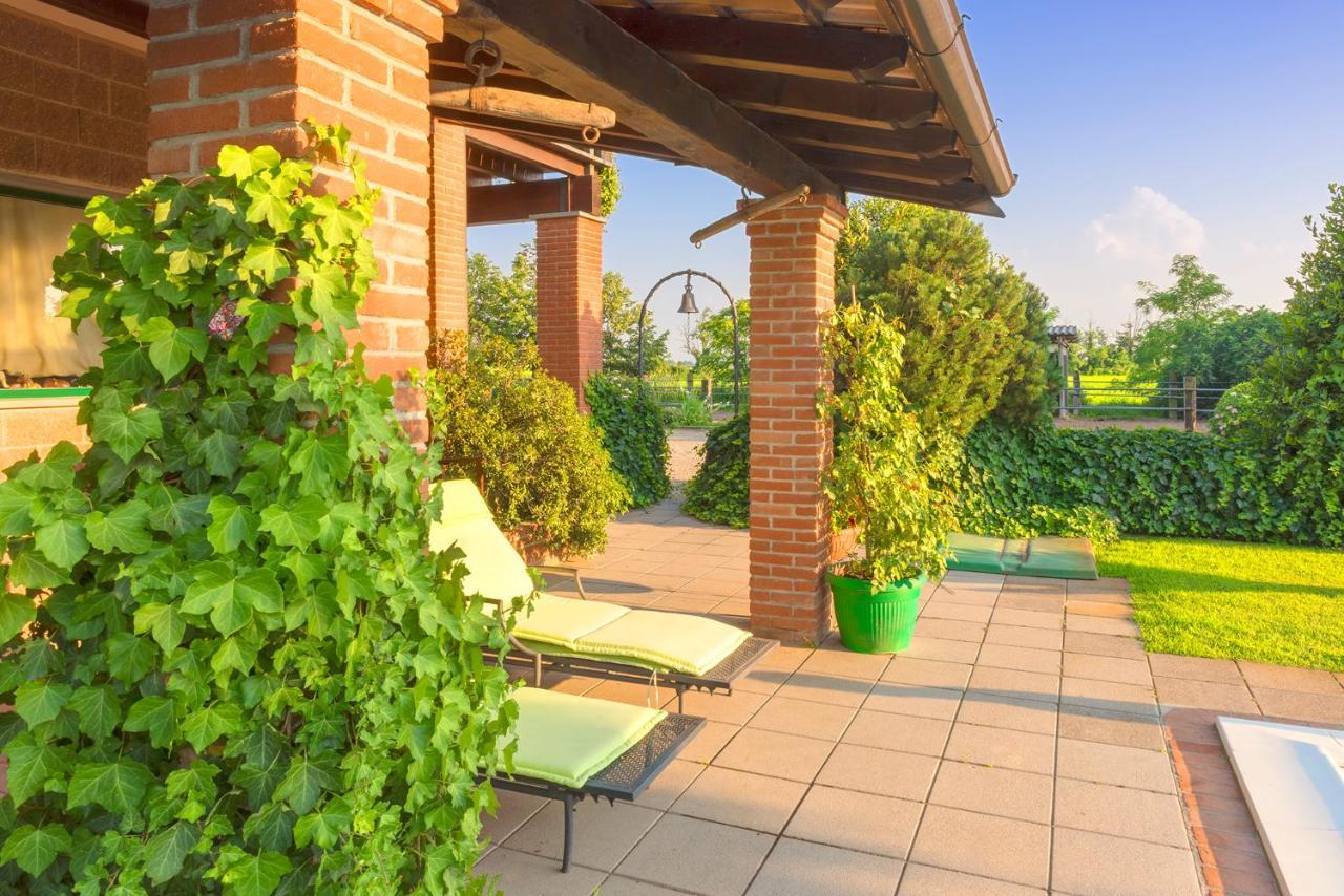 Agriturismo Maiocchi Villa Borgarello Buitenkant foto
